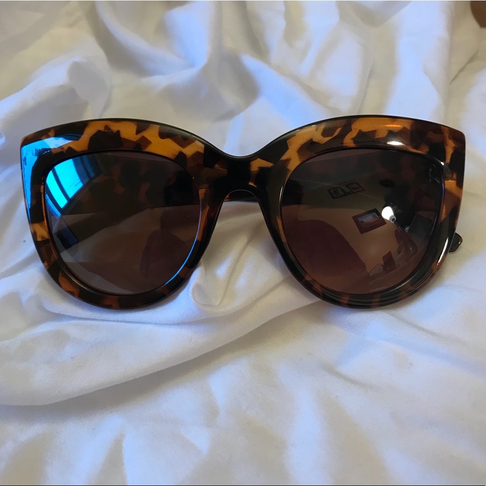 Tortoise Shell Oversized Sunglasses